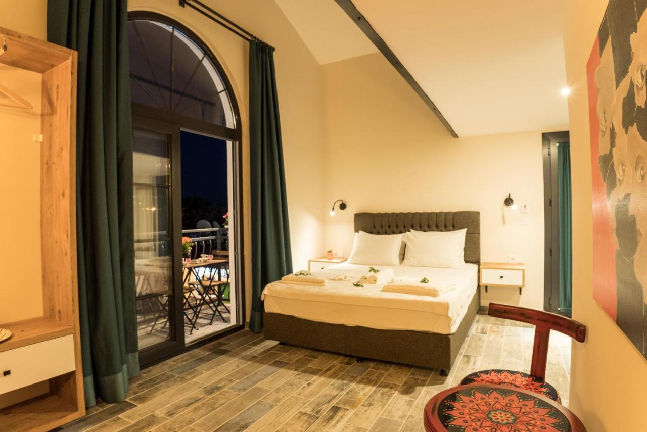 Julietotel Alacati Exterior photo